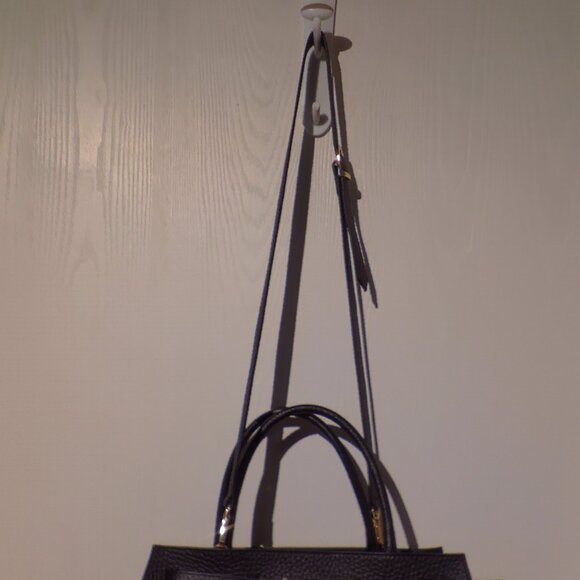 Italian DIVINA FIRENZE Leather Hand Bag - Black, Brand New W/Serial Numbers Tags - Picture 4 of 13